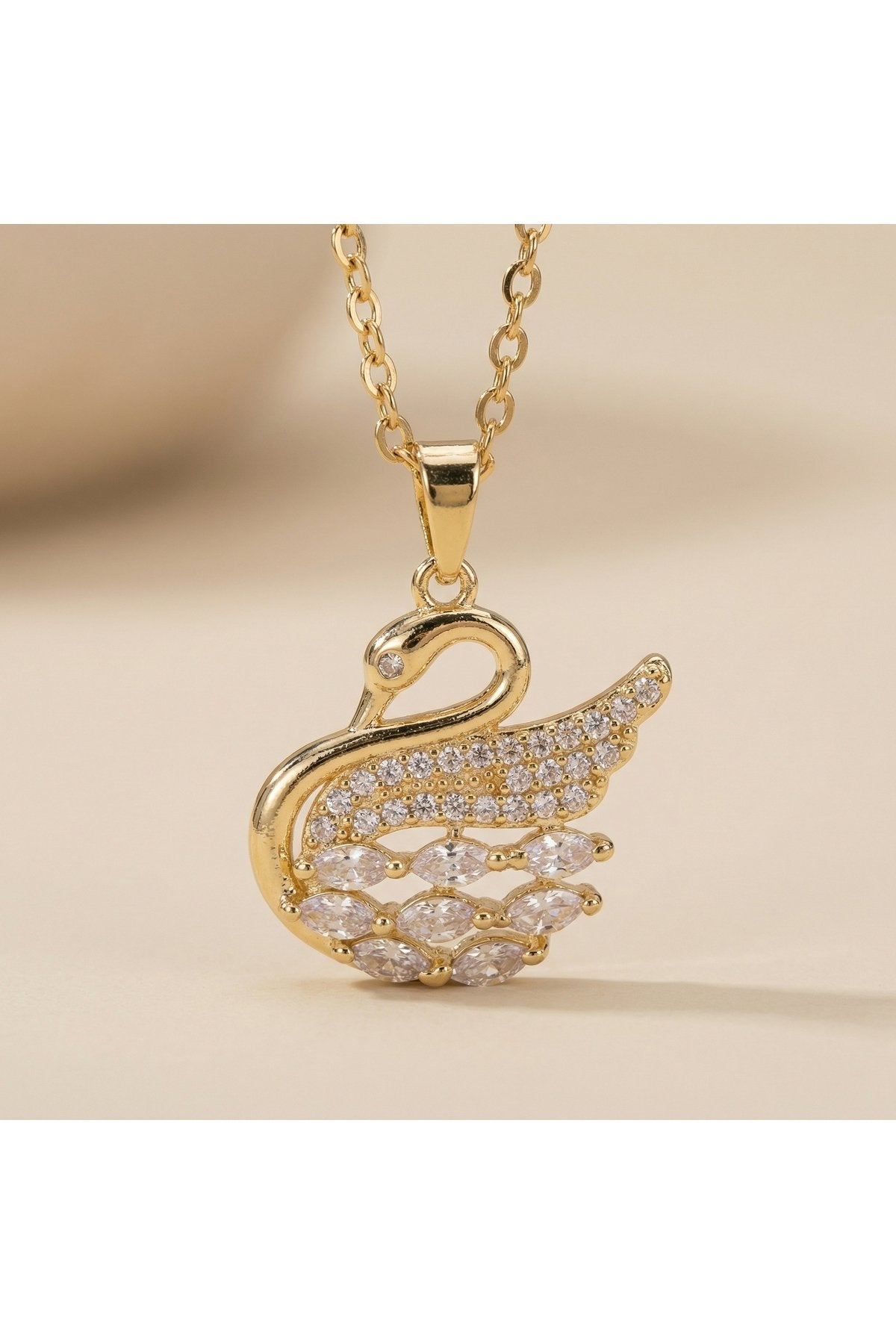 316L Kararmaz Çelik Gold Renk Kuğu Model Kadın Kolye